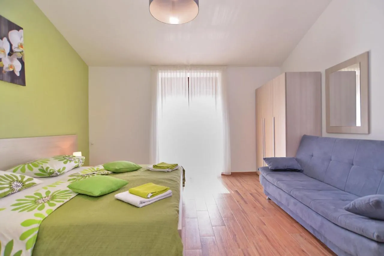 הוילה Galižana House Roberto 1384