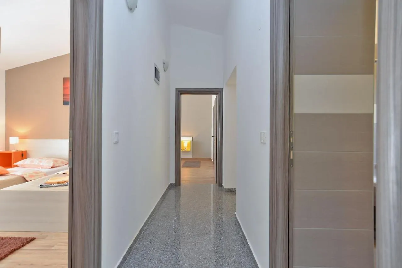 Villa House Roberto 1384 Galižana Croazia