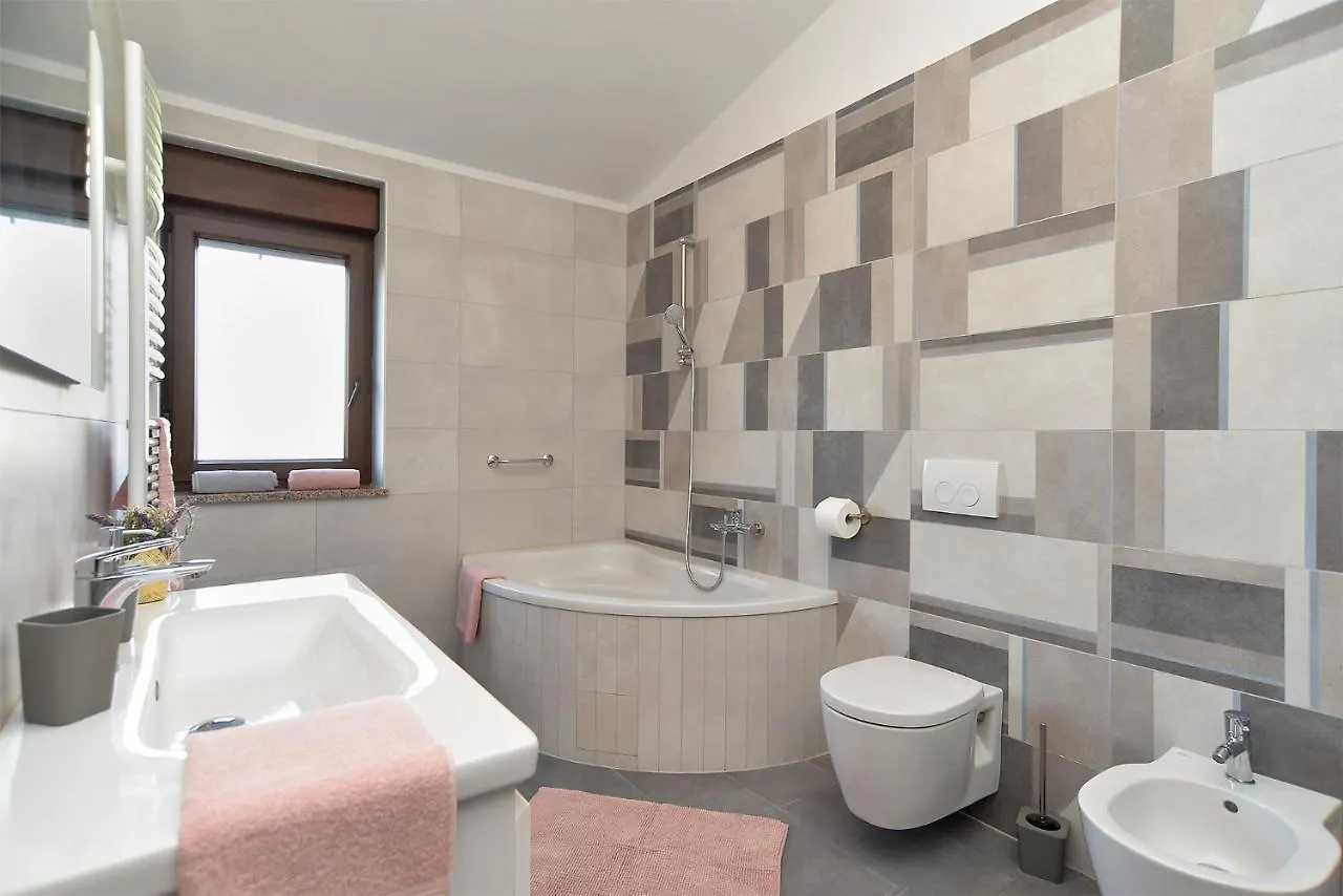 Casa vacanze Villa House Roberto 1384 Galižana