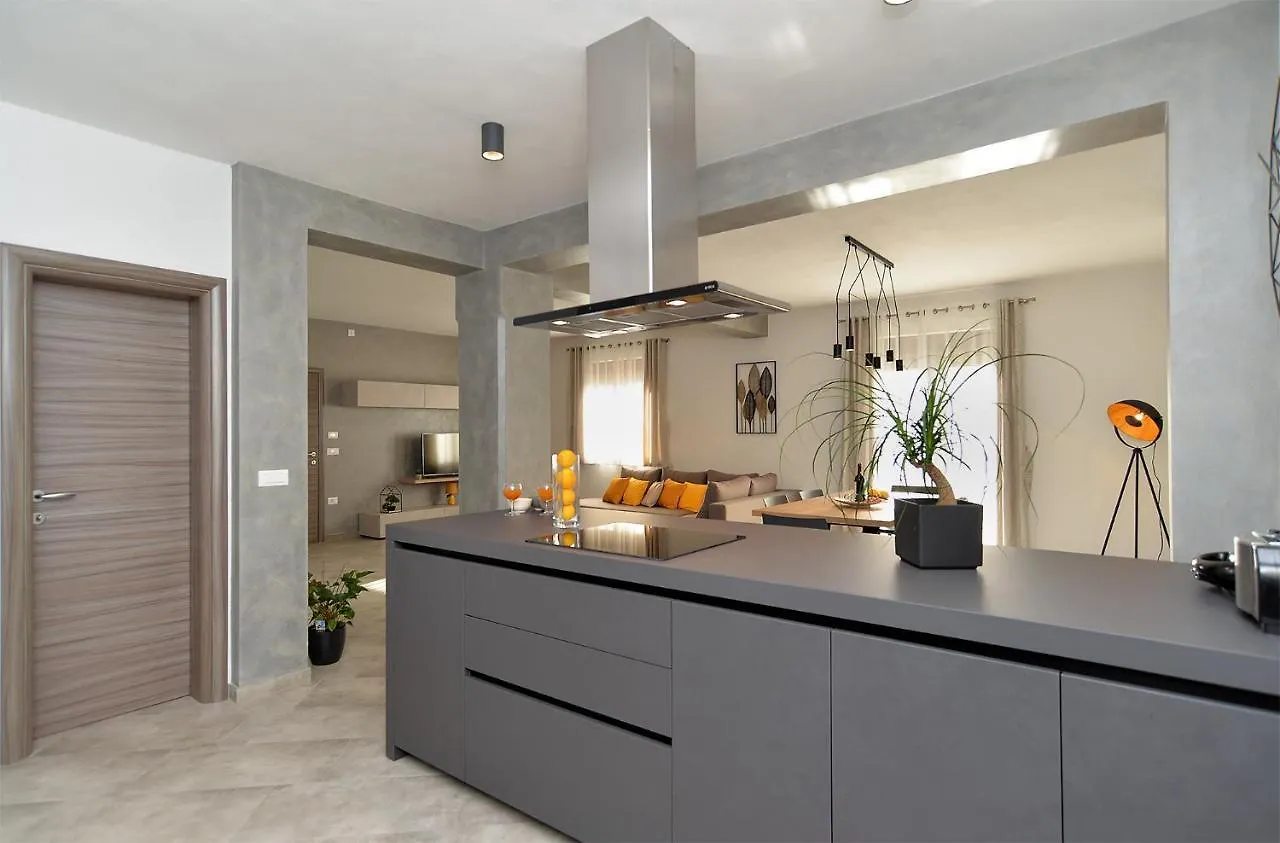בית נופש הוילה Galižana House Roberto 1384