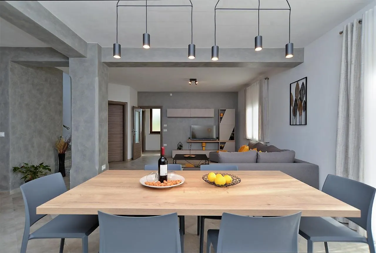הוילה Galižana House Roberto 1384